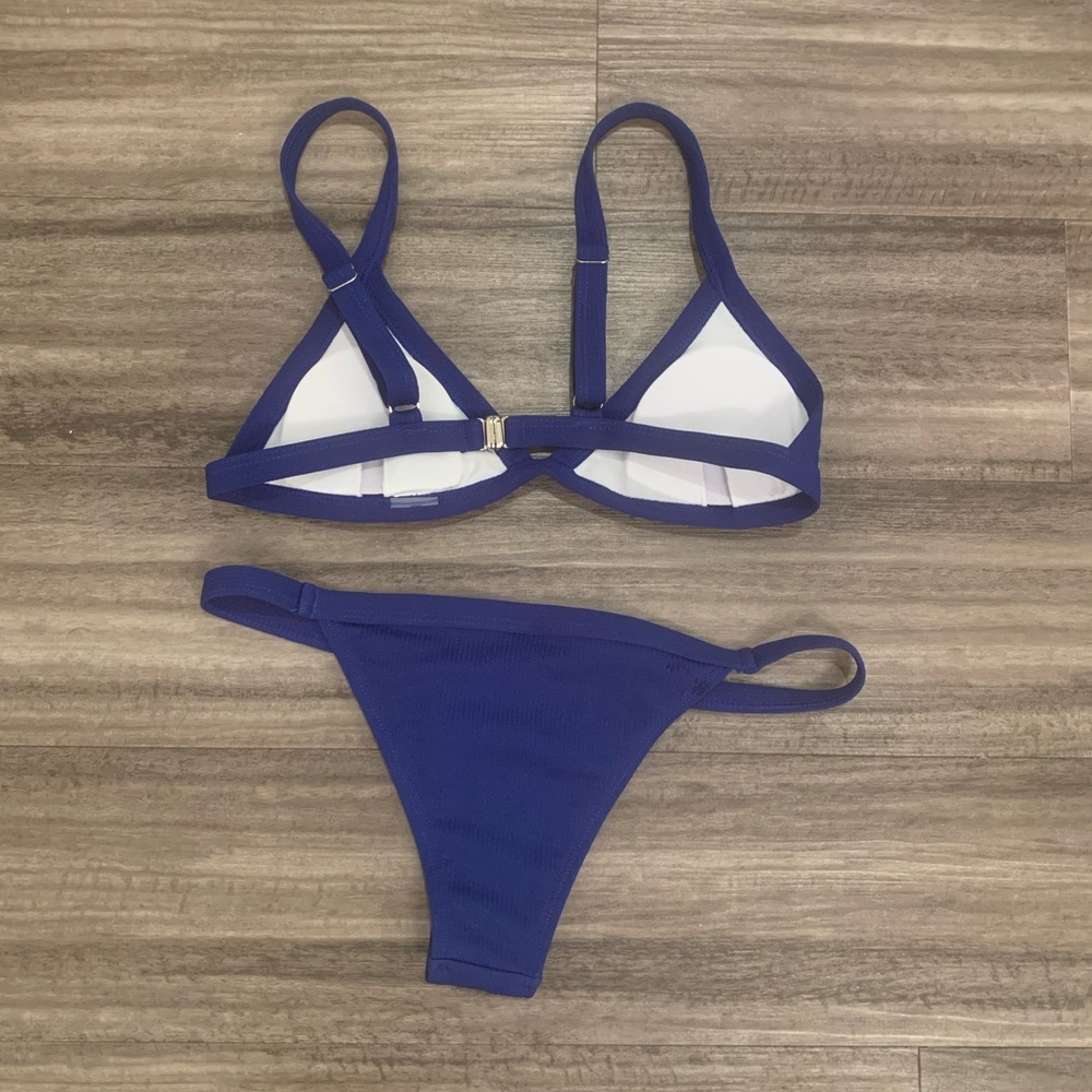Blue bikini set - Picture 2 of 5